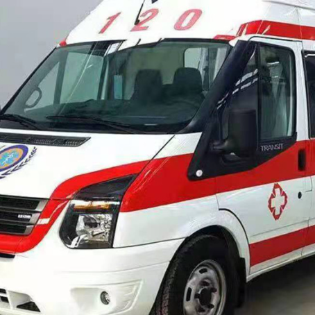 遂平非急救护送病人转院租赁救护车的优缺点对比